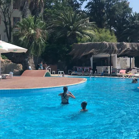 度假居 Tilkicik Yali Daireleri Club Flipper Yalikavak 博德鲁姆