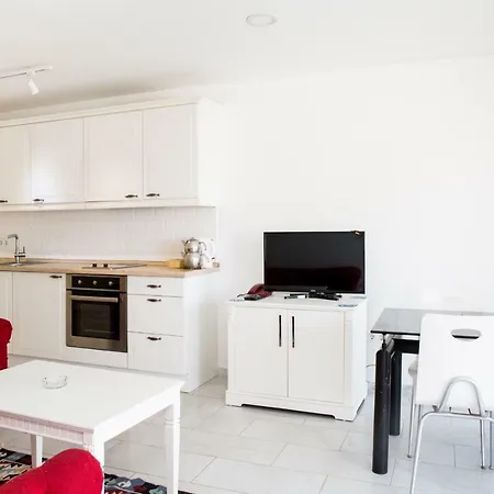 Tilkicik Yali Daireleri Club Flipper Yalikavak Tatil Evi Bodrum