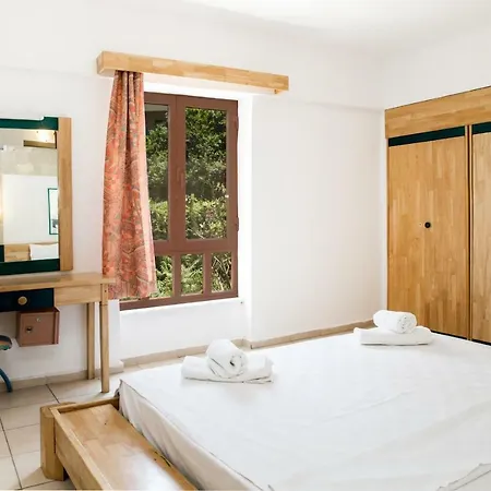 Tilkicik Yali Daireleri Club Flipper Yalikavak Tatil Evi