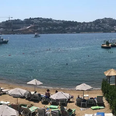 Tatil Evi Tilkicik Yali Daireleri Club Flipper Yalikavak